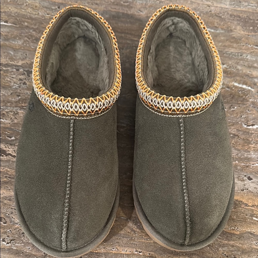Ugg Tasman II slipper